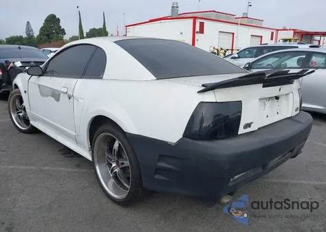 2000 Ford Mustang Gt z USA, uszkodzony, nr VIN 1FAFP42X6YF311602